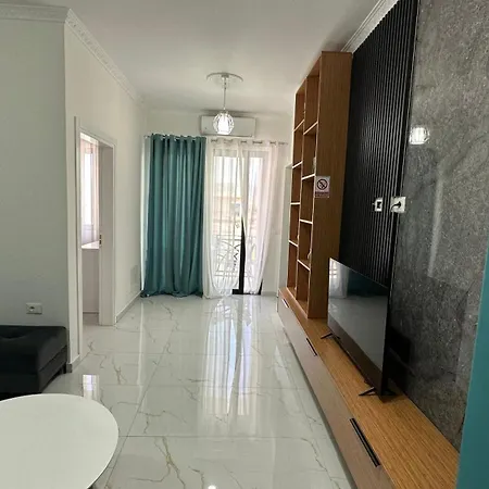 فندق Liel فلورا